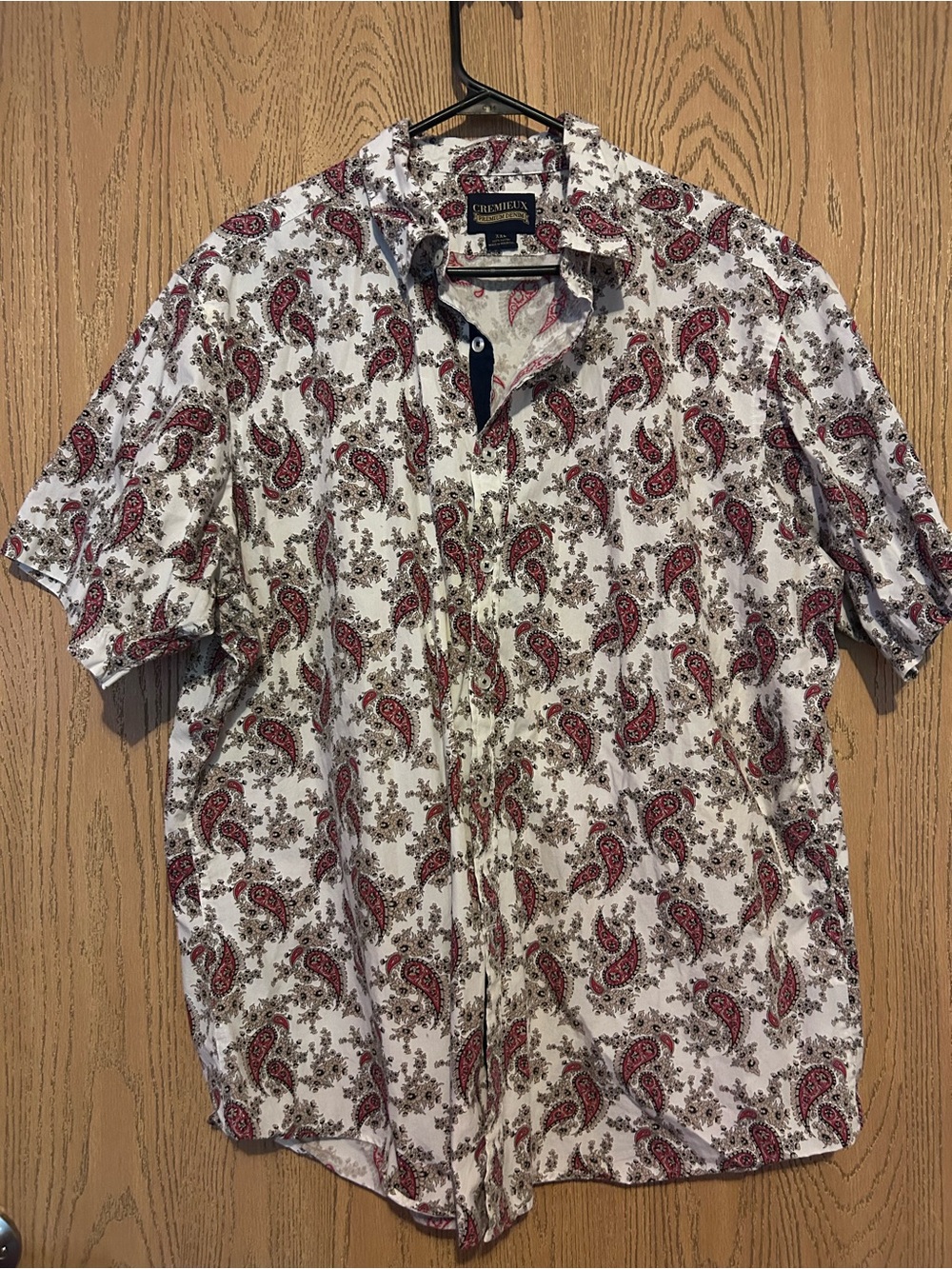 Daniel Cremieux White Button-Up Shirt with Red Paisley Print